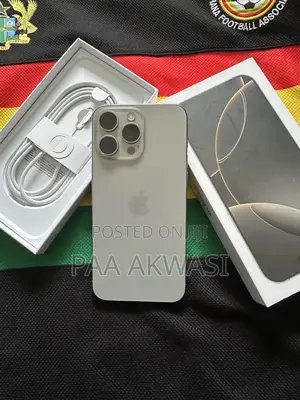 Apple iPhone 15 Pro Max 256 GB Silver