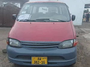 Toyota HiAce 2002 Red