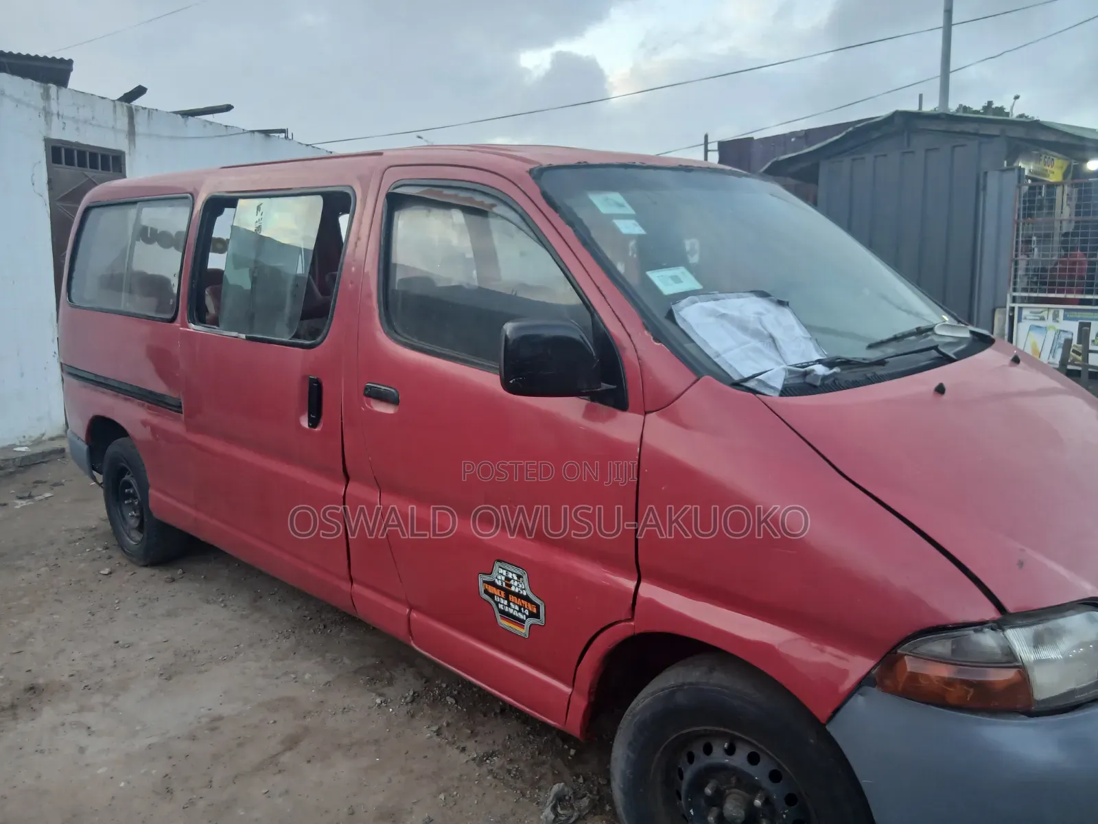Toyota HiAce 2002 Red