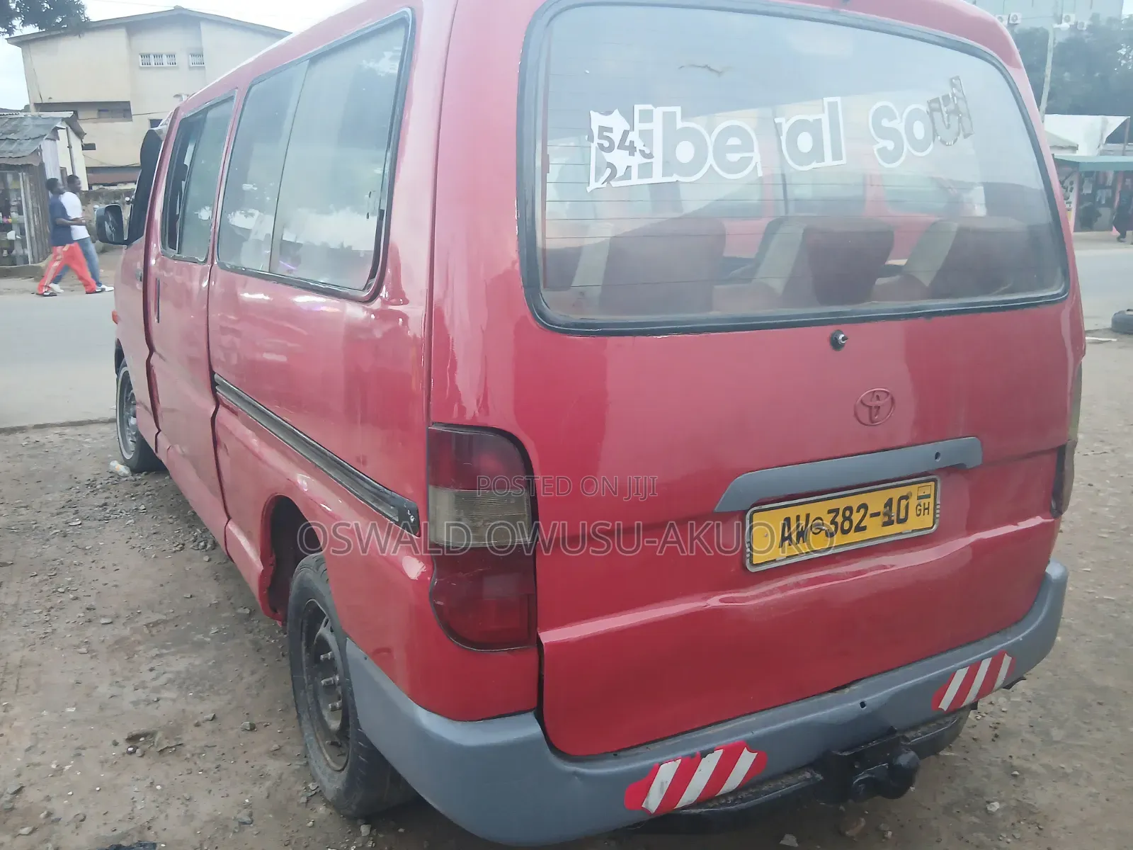 Toyota HiAce 2002 Red