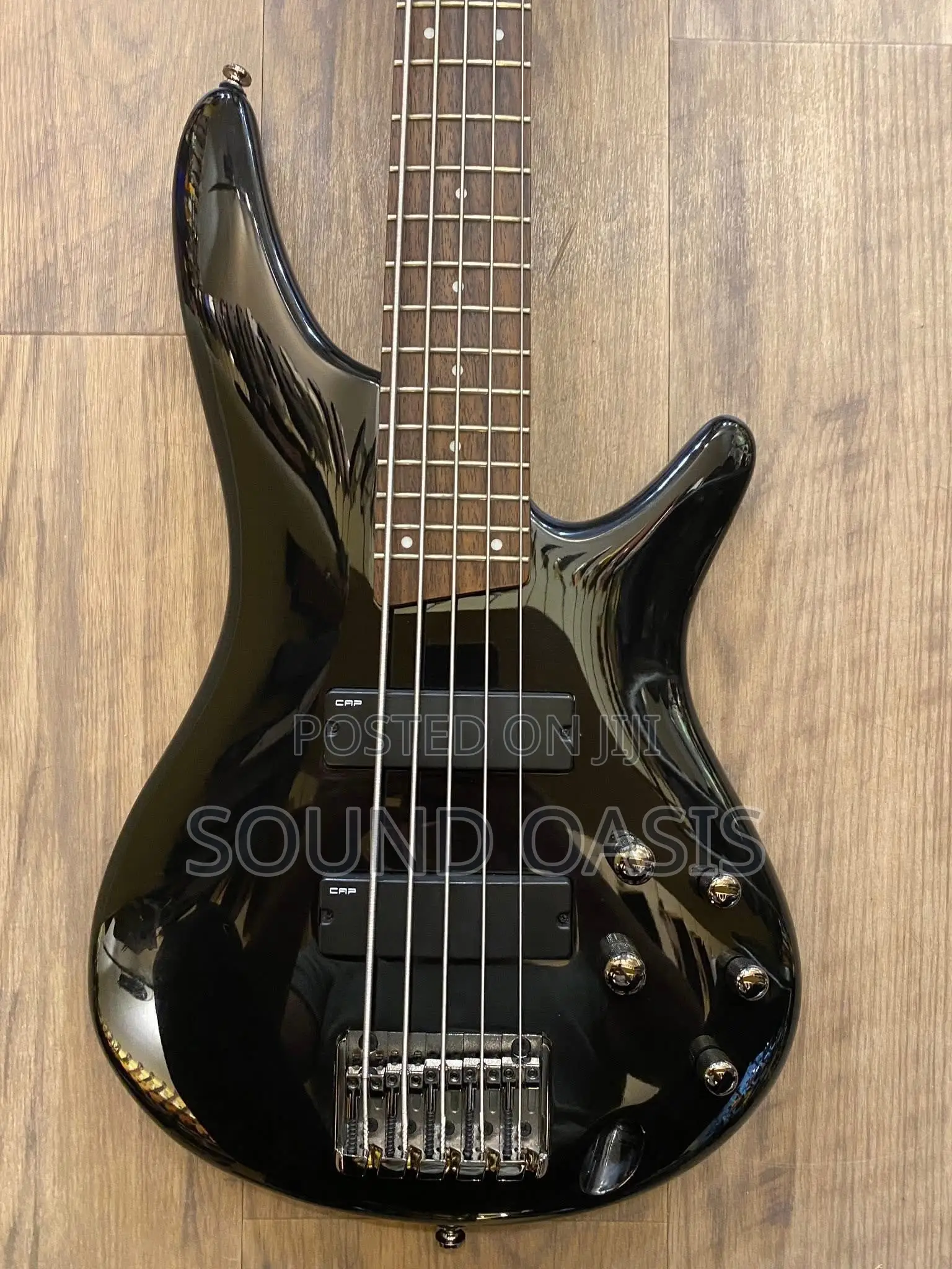 Ibanez SR305 5-String Electric Bass Guitar