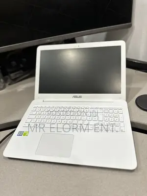 Laptop Asus 8GB Intel Core i5 SSD 256GB