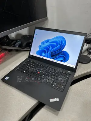 Laptop Lenovo ThinkPad T490s 16GB Intel Core i7 SSD 256GB