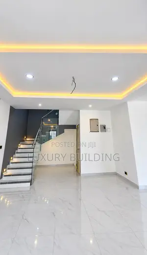 3bdrm House in Spintex, Baatsona Total for rent