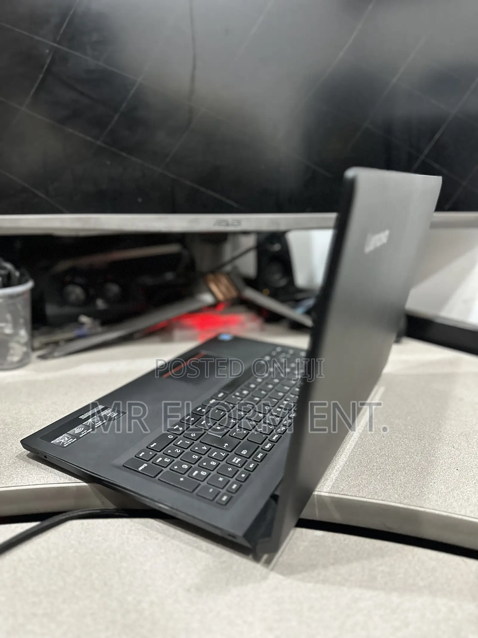 Laptop Lenovo V110 8GB Intel Pentium HDD 500GB