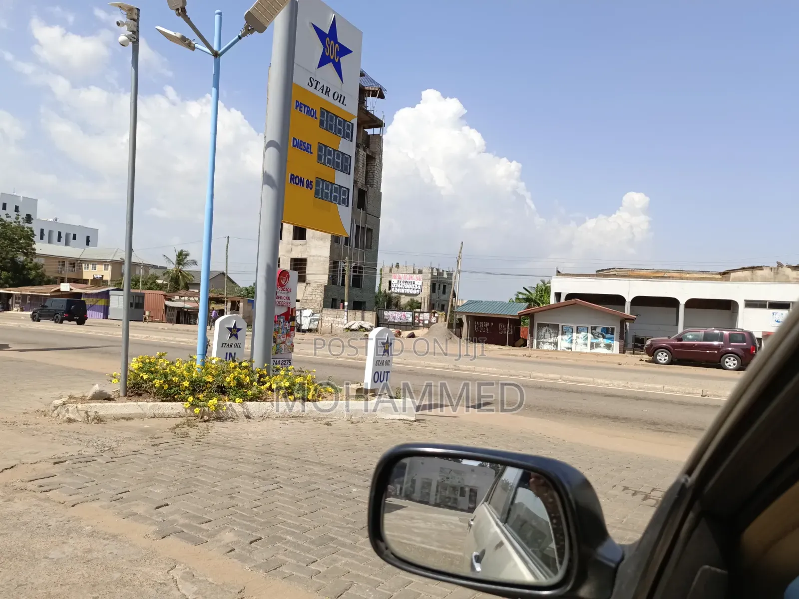 6bdrm House in Property Investments, School Junction for sale