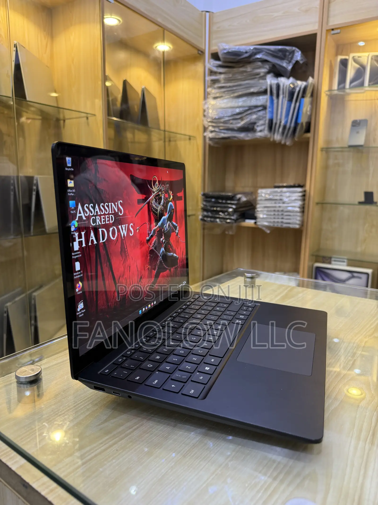 New Laptop Microsoft Surface Laptop 3 8GB Intel Core i5 SSD 256GB