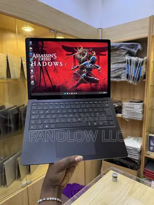New Laptop Microsoft Surface Laptop 3 8GB Intel Core i5 SSD 256GB