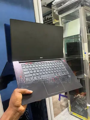 Laptop Dell XPS 15 9560 16GB Intel Core i7 SSD 512GB