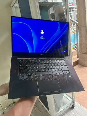 Laptop Dell XPS 15 9560 16GB Intel Core i7 SSD 512GB