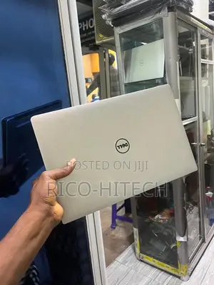 Laptop Dell XPS 15 9560 16GB Intel Core i7 SSD 512GB