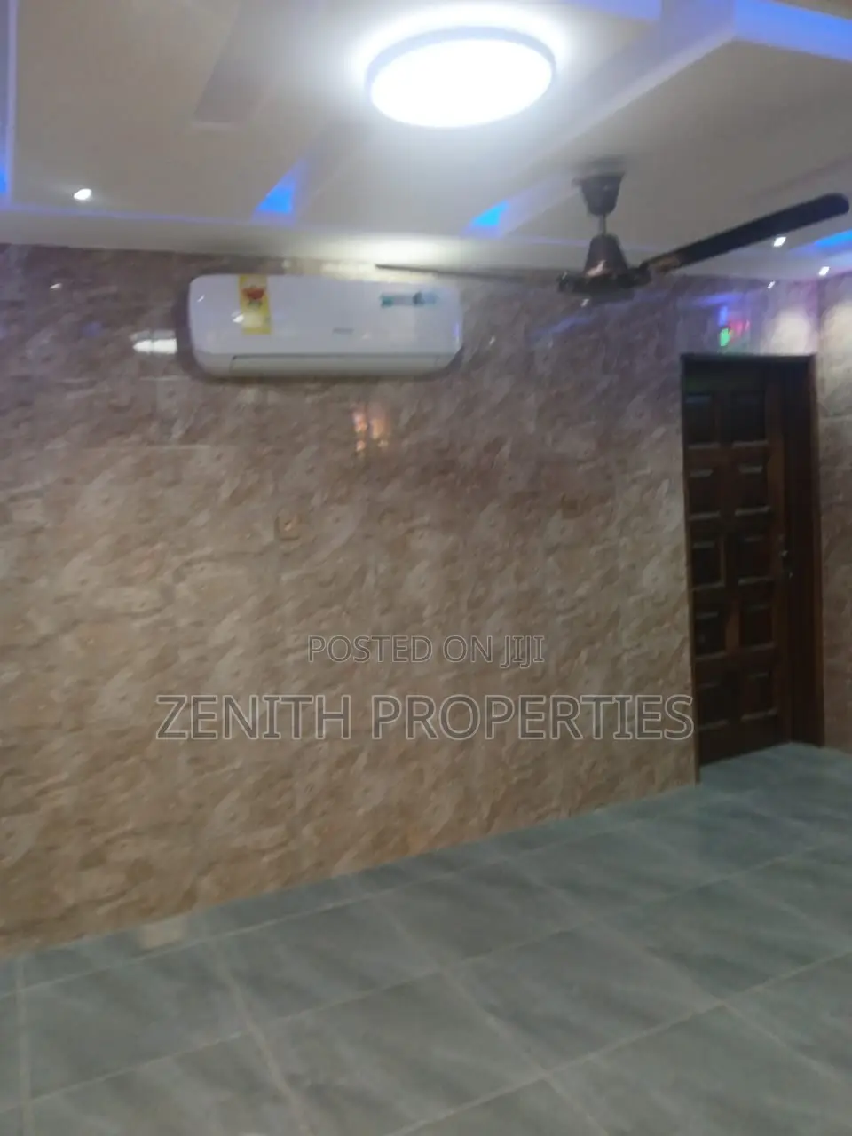 3bdrm Apartment in Zenith Realty, Dansoman for rent