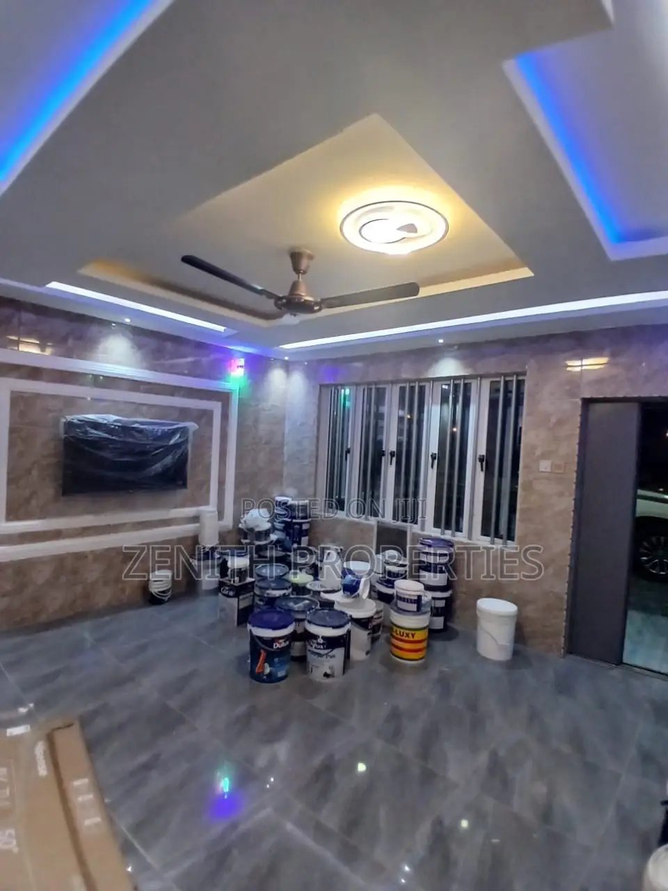 3bdrm Apartment in Zenith Realty, Dansoman for rent