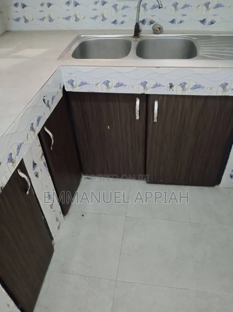 1bdrm Room & Parlour in Ablekuma Canada for rent