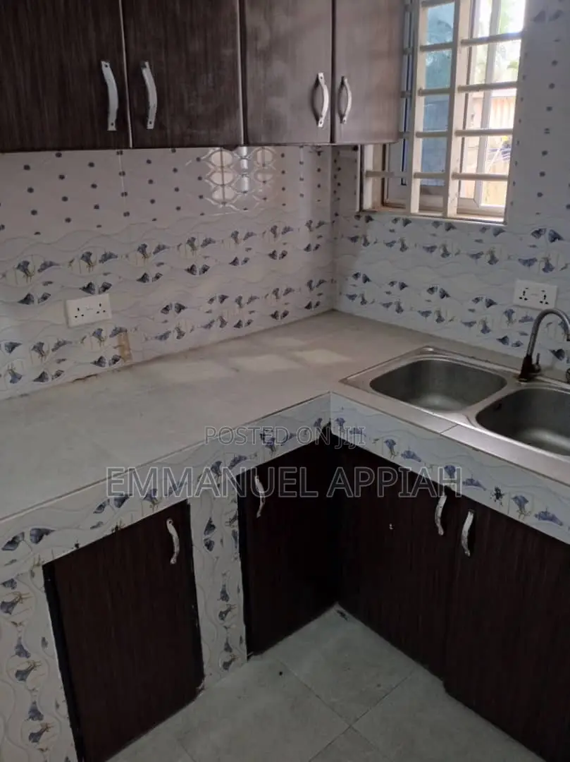 1bdrm Room & Parlour in Ablekuma Canada for rent