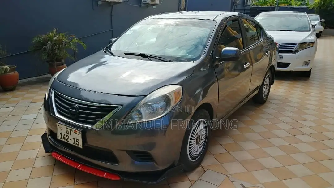 Nissan Versa 1.6 S Sedan 2012 Gray