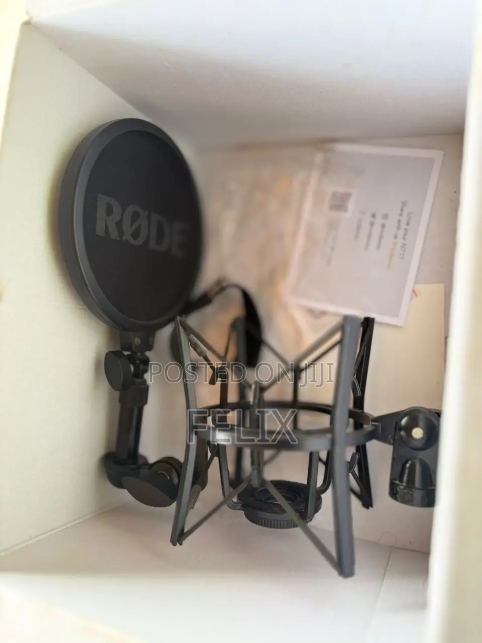 RODE NT1 Condenser Mic With Accessories