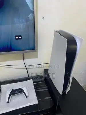 Ps5 Standard With 8 Games