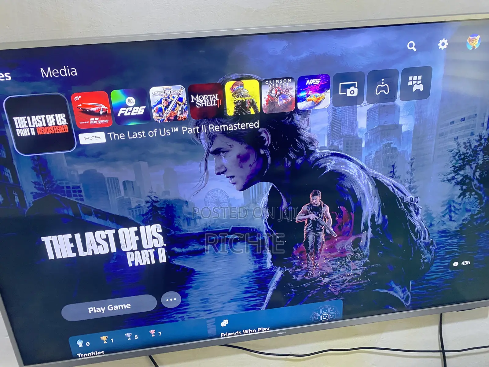 Ps5 Standard With 8 Games