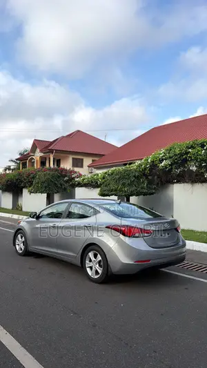 Hyundai Elantra Value Edition Sedan FWD (1.8L 4cyl 6A) 2016 Silver