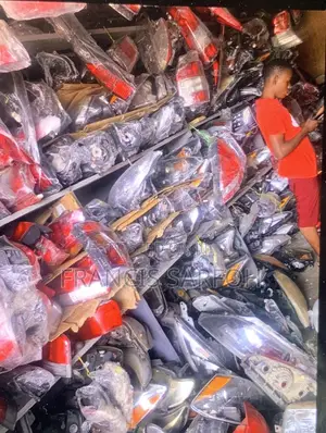 Toyota Vitz Headlights