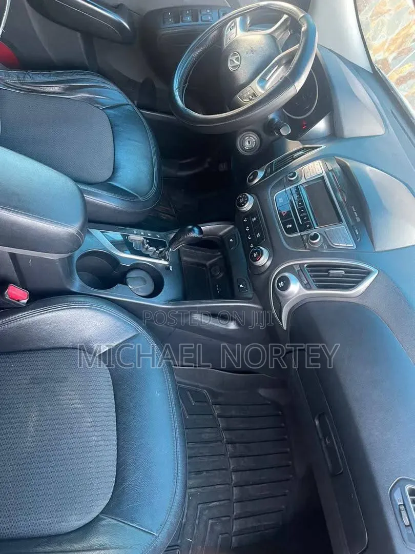 Hyundai Tucson Limited AWD 2014 Silver
