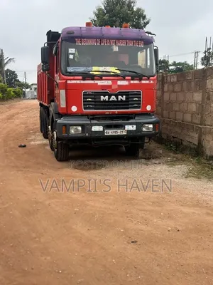 MAN Double Axle Truck