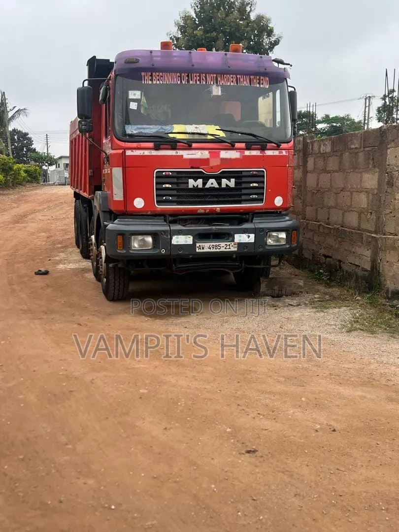 MAN Double Axle Truck