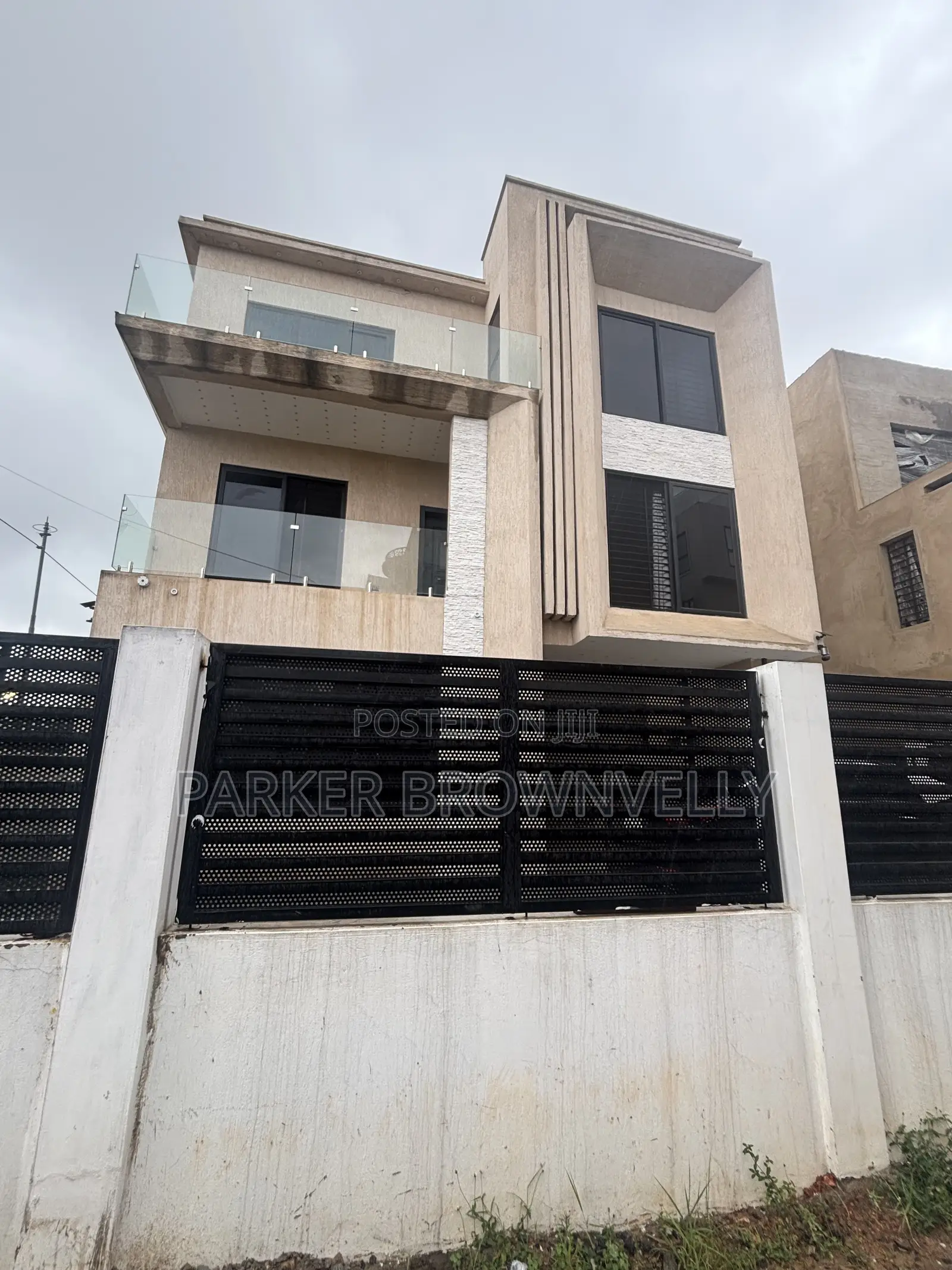 Furnished 4bdrm House in Police Station for sale