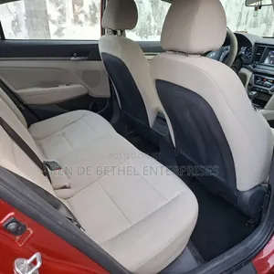 Hyundai Elantra 2017 Red