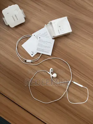 Original Apple EarPods USB-C