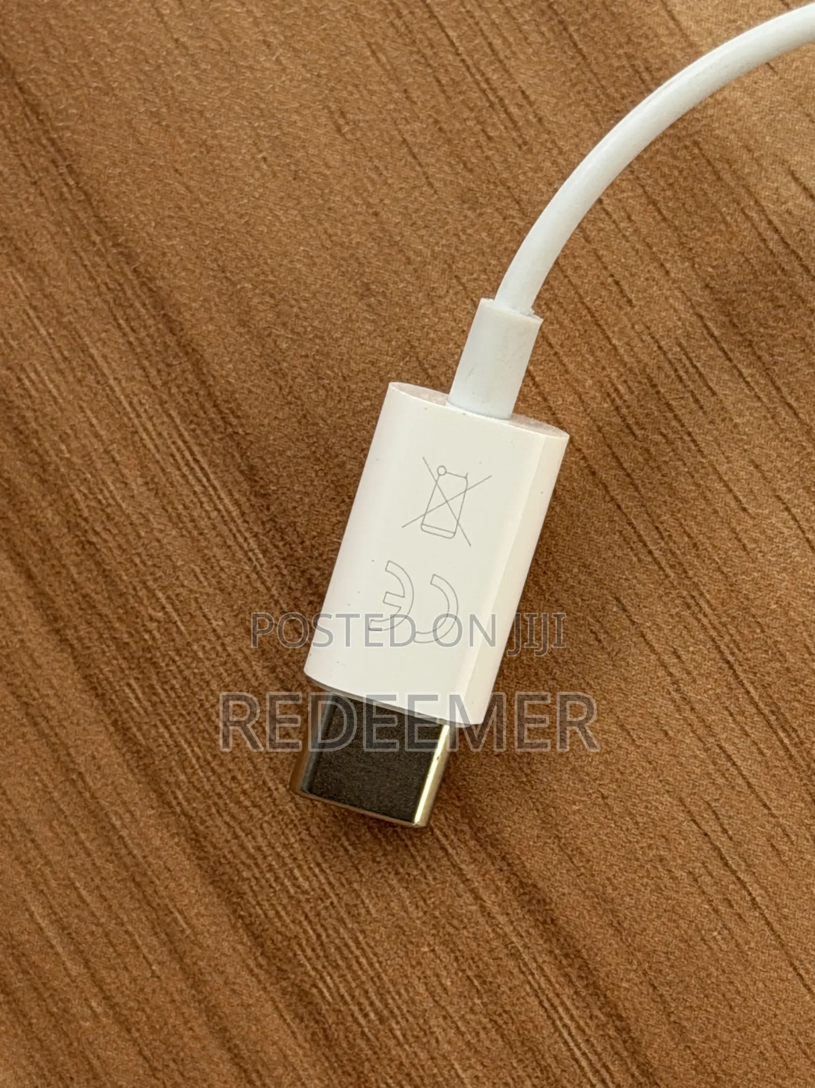 Original Apple EarPods USB-C