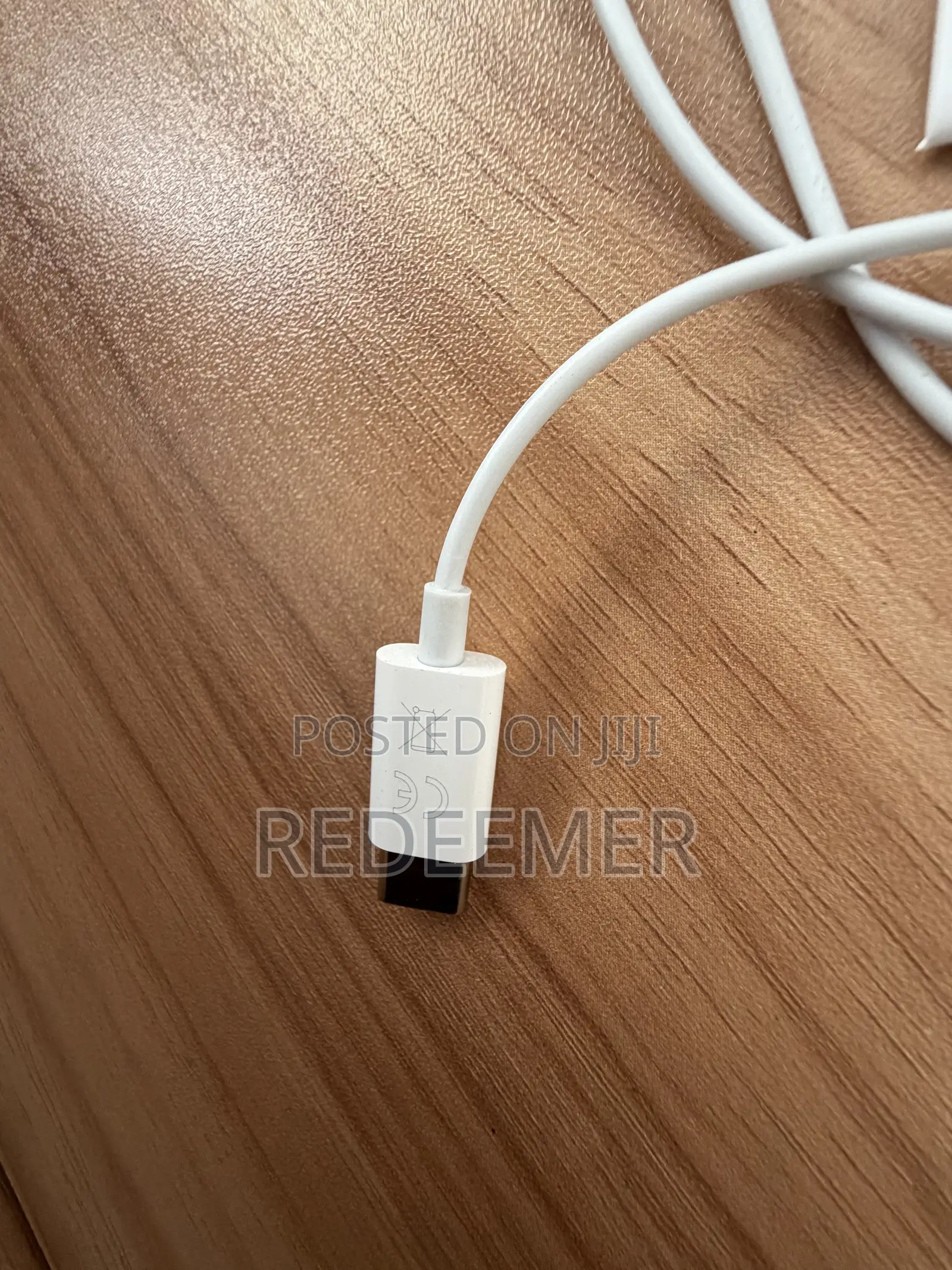 Original Apple EarPods USB-C