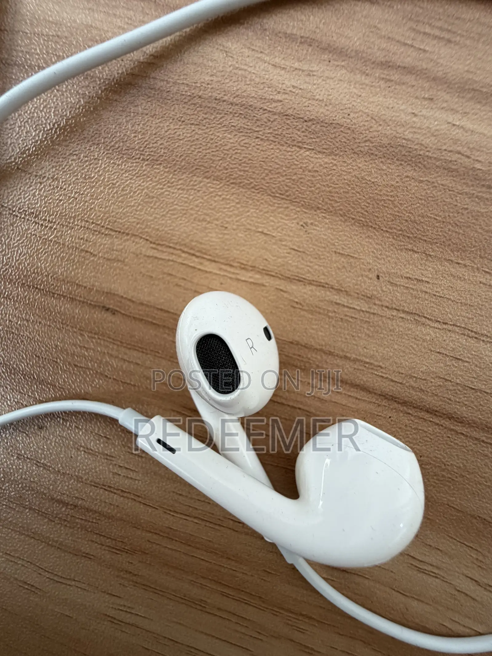 Original Apple EarPods USB-C