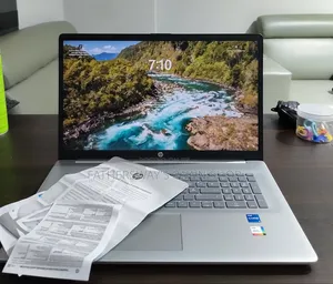 Laptop HP Pavilion 17 8GB Intel Core i5 SSD 256GB