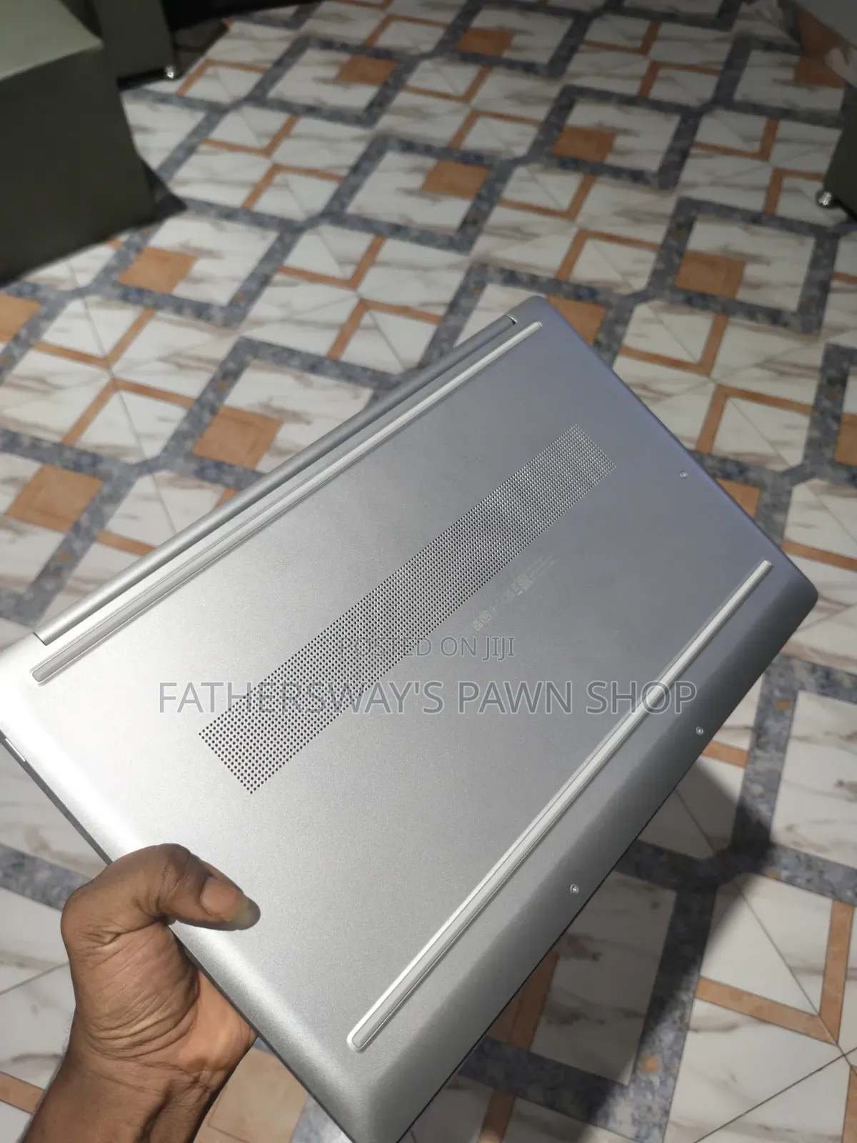 Laptop HP Pavilion 17 8GB Intel Core i5 SSD 256GB