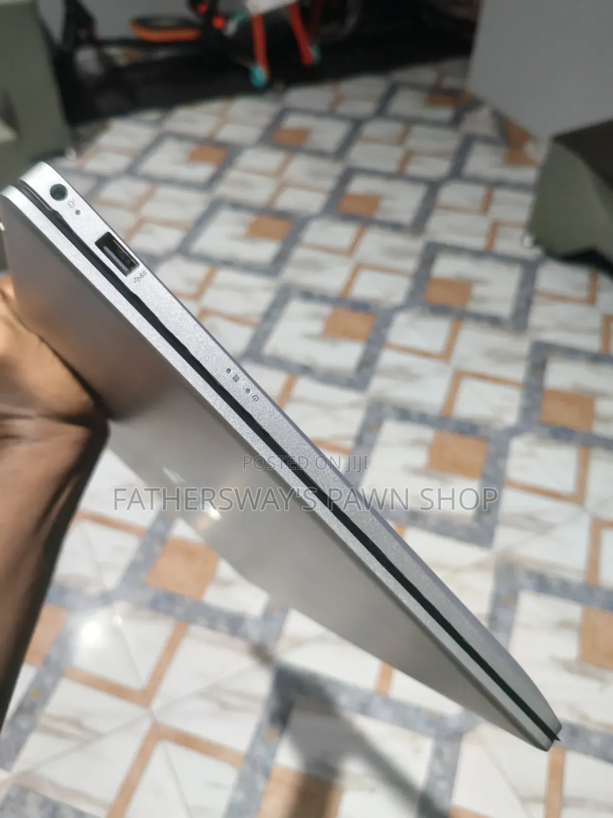 Laptop HP Pavilion 17 8GB Intel Core i5 SSD 256GB