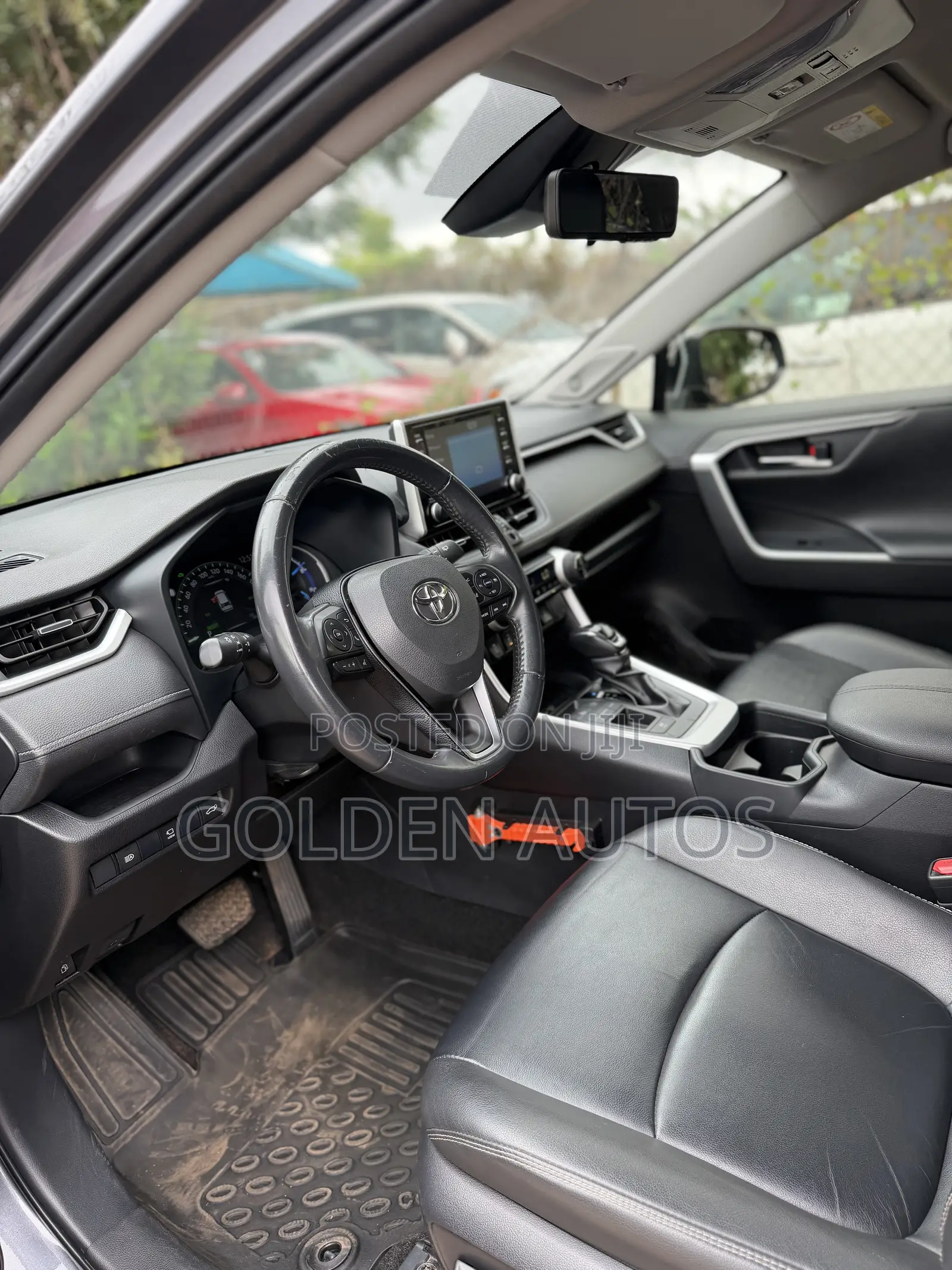 Toyota RAV4 XLE Premium 2021 Gray