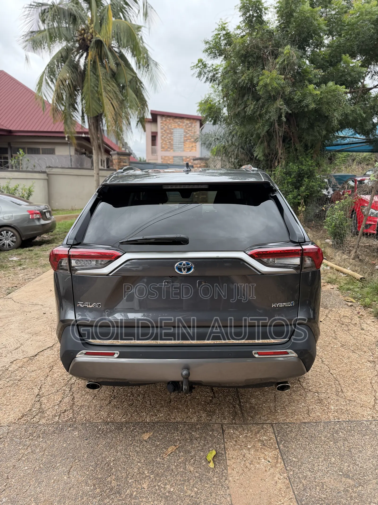 Toyota RAV4 XLE Premium 2021 Gray