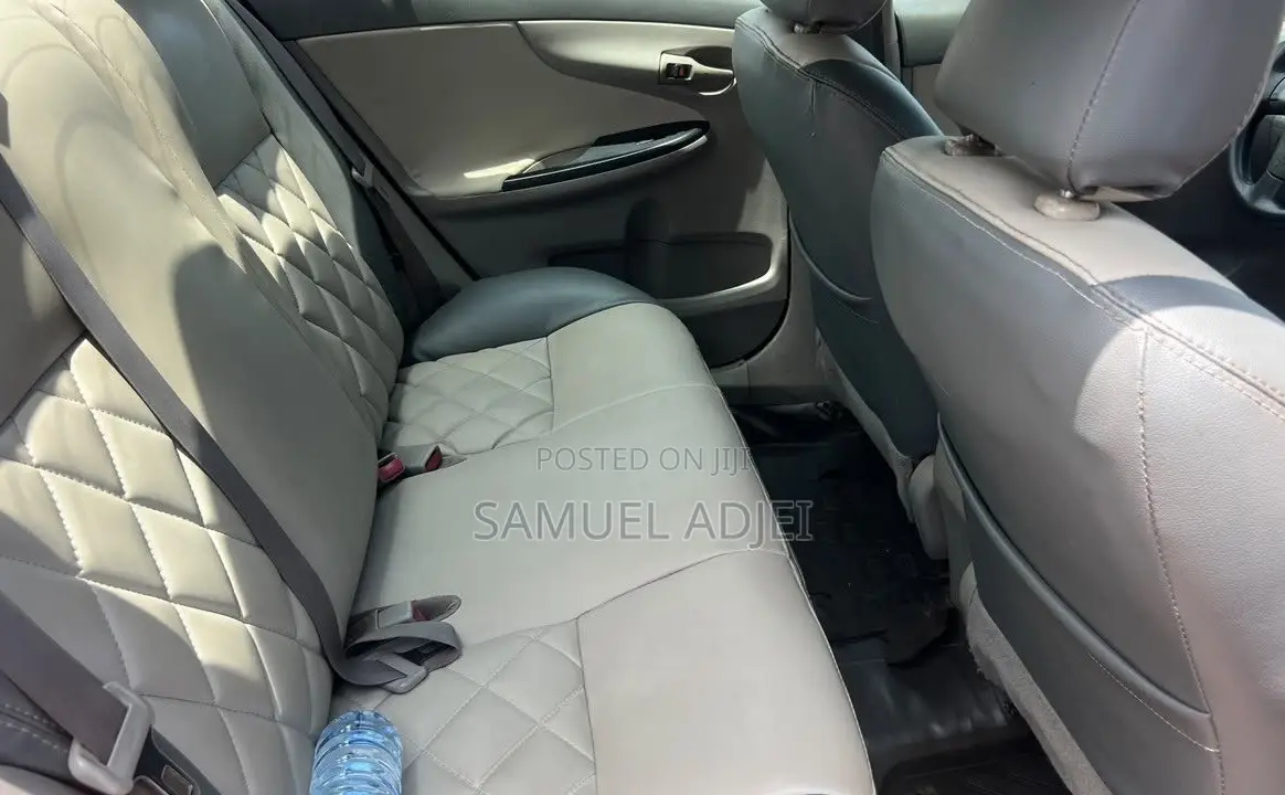 Toyota Corolla 2010 Red