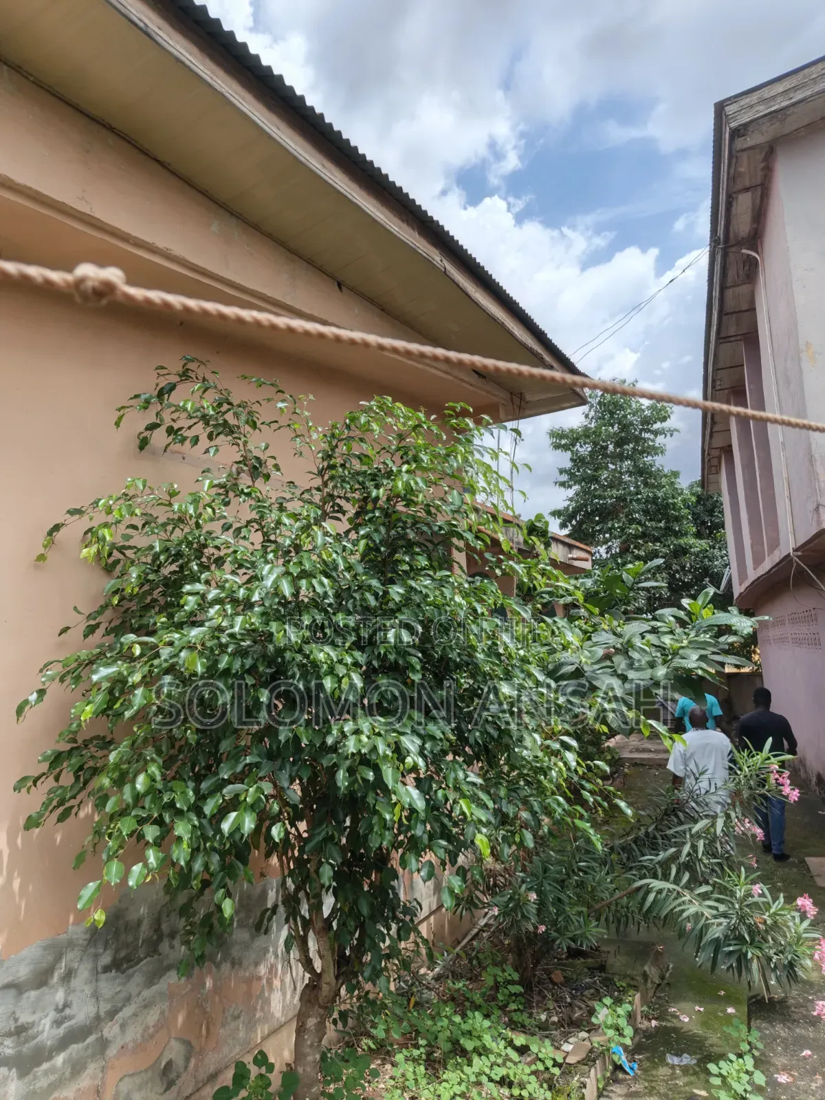6bdrm House in Free Will Agency, Kumasi Metropolitan for sale