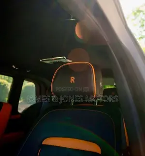 Rolls-Royce Cullinan Black Badge 2022 Gray