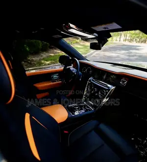 Rolls-Royce Cullinan Black Badge 2022 Gray