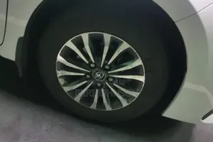 Toyota Corolla 2017 White