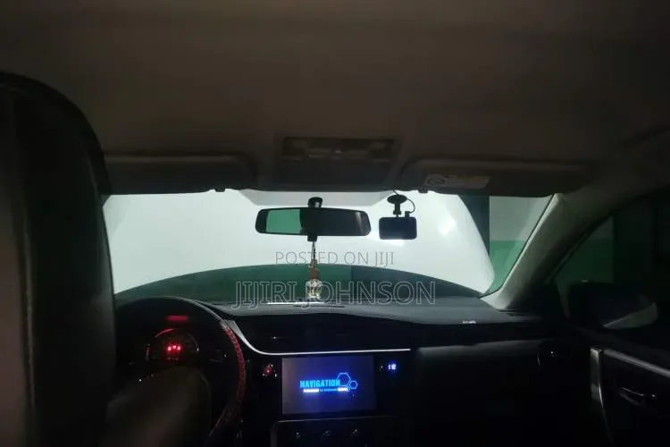 Toyota Corolla 2017 White