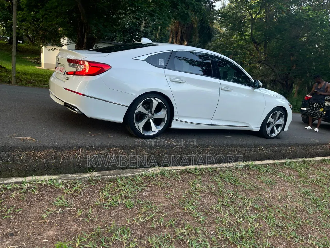 Honda Accord Touring 2.0T 2020 White