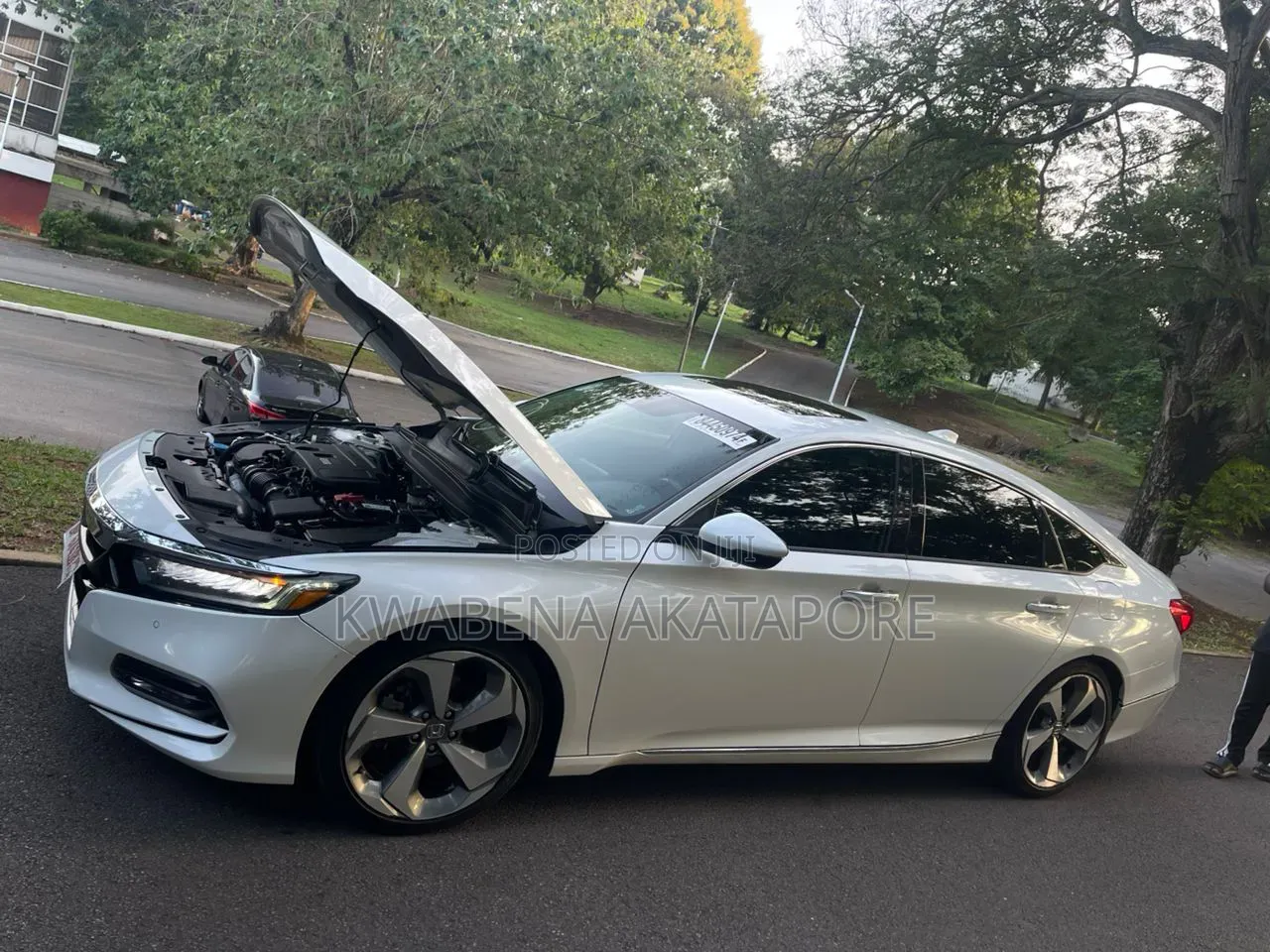 Honda Accord Touring 2.0T 2020 White
