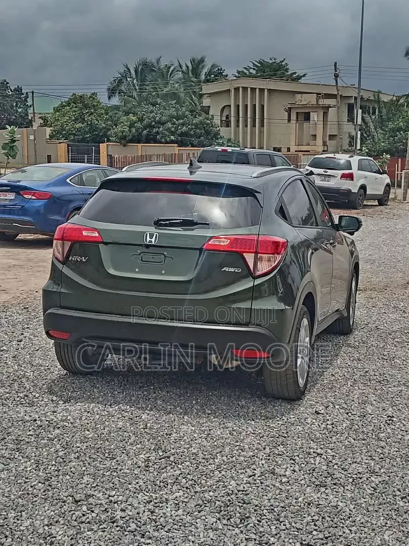 Honda HR-V 4dr SUV (1.5L 4cyl CVT) 2016 Green