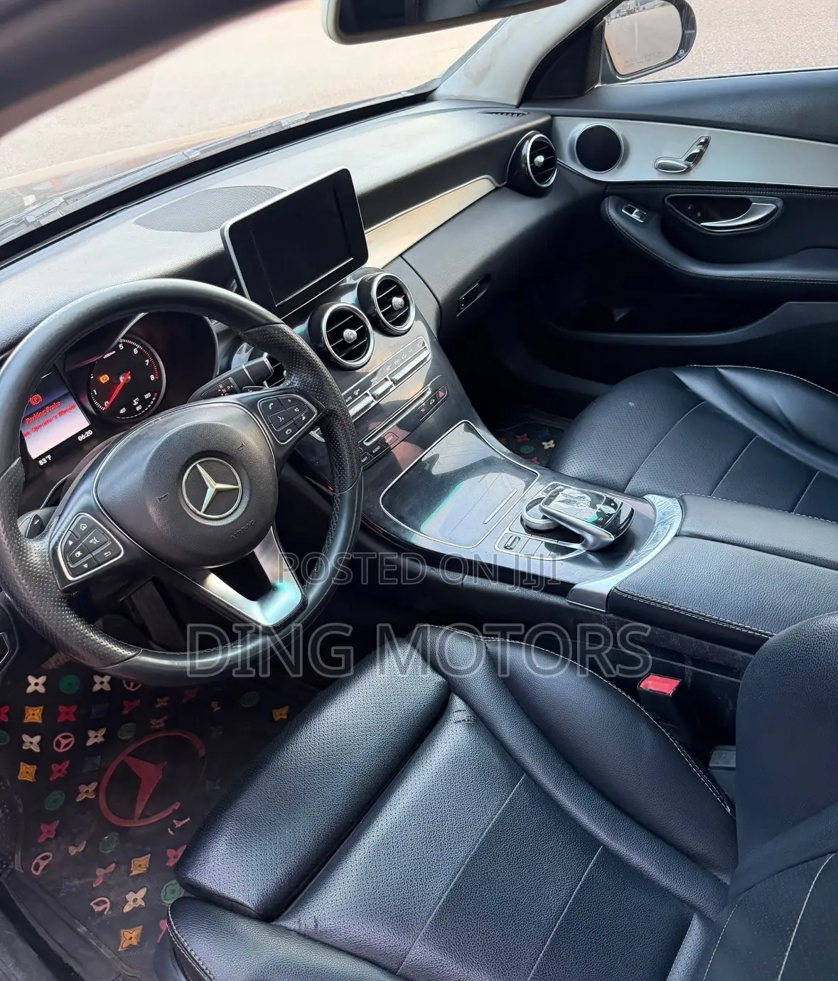 Mercedes-Benz C300 2016 Black