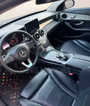 Mercedes-Benz C300 2016 Black